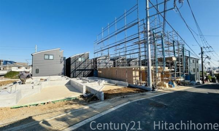 �_�ސ쌧���l�s�_�ސ�����ʂ̐V�z��ˌ��Ă̑O�ʓ��H�܂ތ��n�ʐ^