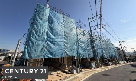 �_�ސ쌧���l�s�_�ސ�����ʂ̐V�z��ˌ��Ă̑O�ʓ��H�܂ތ��n�ʐ^