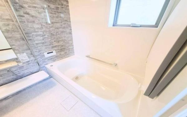 �_�ސ쌧���l�s���a�򒆉���2���ڂ̐V�z��ˌ��Ă̗���