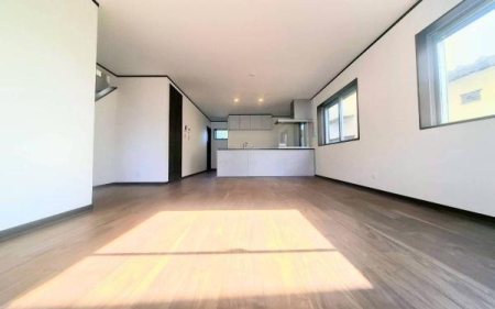 �_�ސ쌧���l�s���a�򒆉���2���ڂ̐V�z��ˌ��Ẵ��r���O