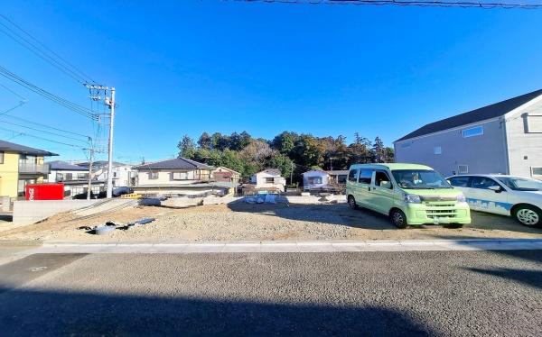 �_�ސ쌧���l�s���a�򒆉���2���ڂ̐V�z��ˌ��Ă̑O�ʓ��H�܂ތ��n�ʐ^