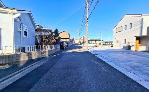 �_�ސ쌧���l�s���a�򒆉���2���ڂ̐V�z��ˌ��Ă̑O�ʓ��H�܂ތ��n�ʐ^