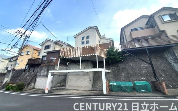 �_�ސ쌧���l�s���捡�h���̒��È�ˌ��Ă̑O�ʓ��H�܂ތ��n�ʐ^