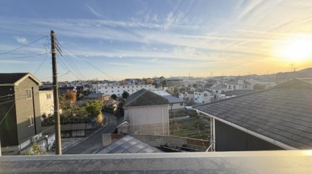 �_�ސ쌧���s��������P�u6���ڂ̐V�z��ˌ��Ă̏Z�˂���̒��]�ʐ^