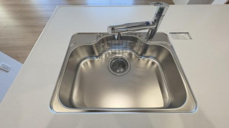 �_�ސ쌧���s��������P�u6���ڂ̐V�z��ˌ��ẴL�b�`��