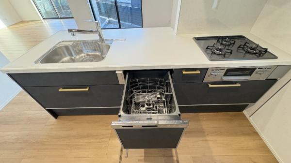 �_�ސ쌧���s��������P�u6���ڂ̐V�z��ˌ��ẴL�b�`��