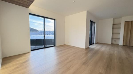 �_�ސ쌧���s��������P�u6���ڂ̐V�z��ˌ��Ẵ��r���O