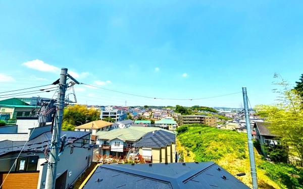 �_�ސ쌧���l�s�˒ˋ�����̐V�z��ˌ��Ă̏Z�˂���̒��]�ʐ^