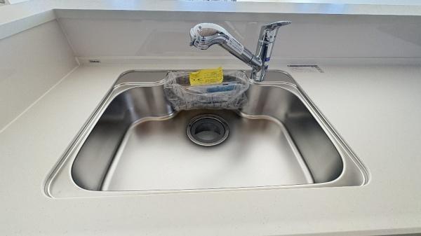 �_�ސ쌧���s�����捂��5���ڂ̐V�z��ˌ��ẴL�b�`��