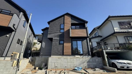 �_�ސ쌧���s�����捂��5���ڂ̐V�z��ˌ��Ă̌��n�O�ώʐ^