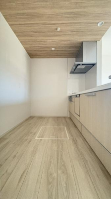 �_�ސ쌧���s�����捂��5���ڂ̐V�z��ˌ��ẴL�b�`��