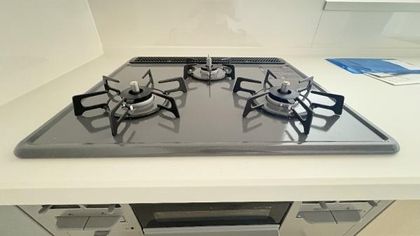 �_�ސ쌧���s�����捂��5���ڂ̐V�z��ˌ��ẴL�b�`��