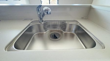 �_�ސ쌧���s�����捂��5���ڂ̐V�z��ˌ��ẴL�b�`��