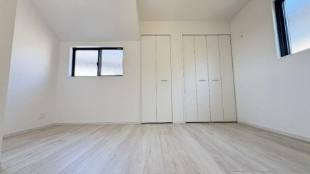 �_�ސ쌧���s�����捂��5���ڂ̐V�z��ˌ��Ă̗m��