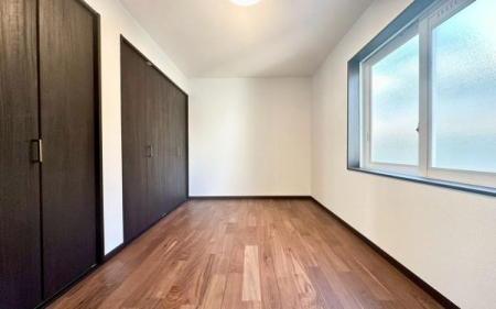 �_�ސ쌧���l�s�˒ˋ拂��4���ڂ̒��È�ˌ��Ă̎q������