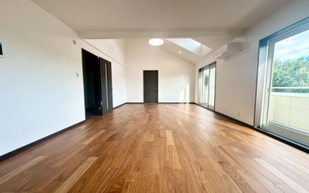 �_�ސ쌧���l�s�˒ˋ拂��4���ڂ̒��È�ˌ��Ẵ��r���O