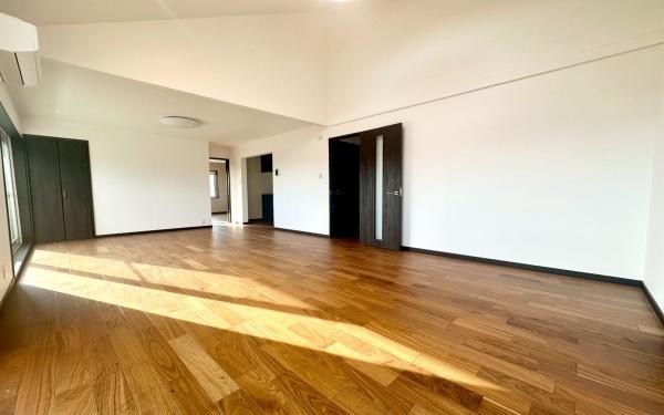 �_�ސ쌧���l�s�˒ˋ拂��4���ڂ̒��È�ˌ��Ẵ��r���O