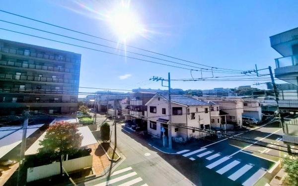 �_�ސ쌧���l�s��q��ێR1���ڂ̒��Ã}���V�����̏Z�˂���̒��]�ʐ^