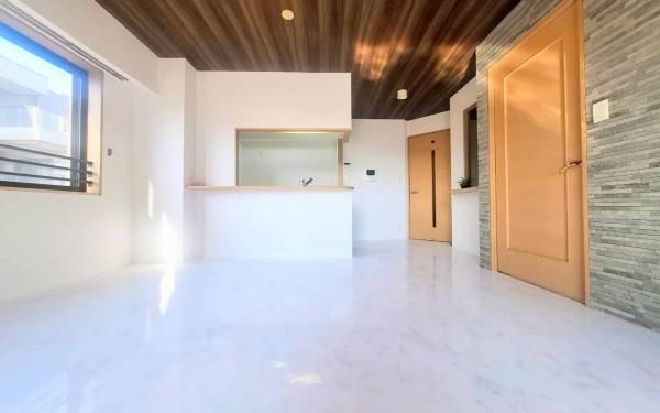 �_�ސ쌧���l�s��q��ێR1���ڂ̒��Ã}���V�����̃��r���O