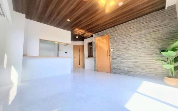 �_�ސ쌧���l�s��q��ێR1���ڂ̒��Ã}���V�����̃��r���O