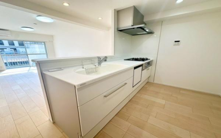 �_�ސ쌧���l�s�`�������3���ڂ̒��Ã}���V�����̃L�b�`��