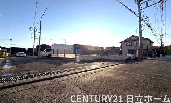 �_�ސ쌧���l�s���J�戢�v�a��3���ڂ̐V�z��ˌ��Ă̑O�ʓ��H�܂ތ��n�ʐ^