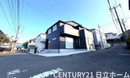 �_�ސ쌧���l�s��撆�c��4���ڂ̐V�z��ˌ��Ă̑O�ʓ��H�܂ތ��n�ʐ^