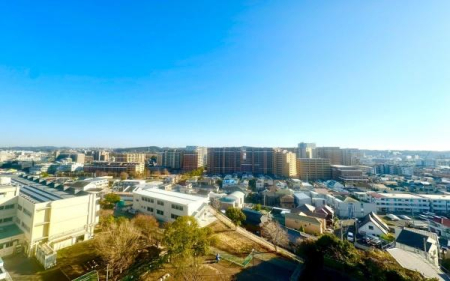 �_�ސ쌧���l�s�h��}��3���ڂ̒��Ã}���V�����̏Z�˂���̒��]�ʐ^