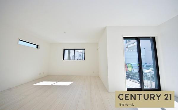 �_�ސ쌧���l�s����s�򒬂̐V�z��ˌ��Ẵ��r���O