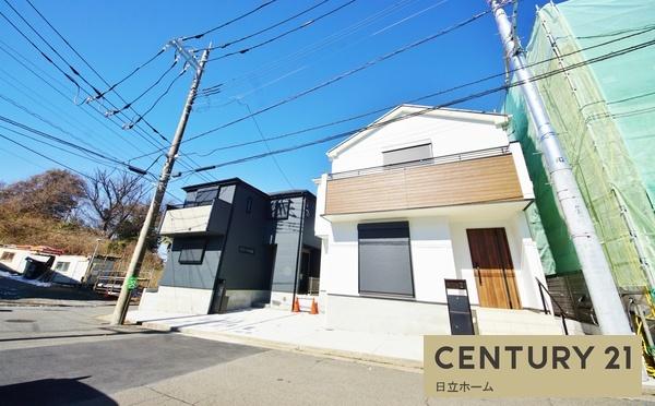 �_�ސ쌧���l�s����s�򒬂̐V�z��ˌ��Ă̑O�ʓ��H�܂ތ��n�ʐ^