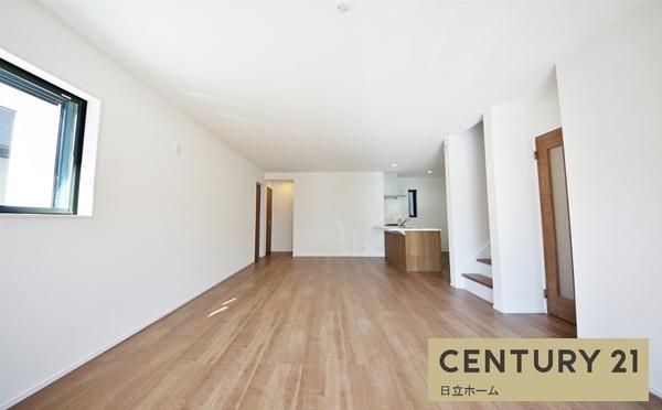 �_�ސ쌧���l�s����s�򒬂̐V�z��ˌ��Ẵ��r���O