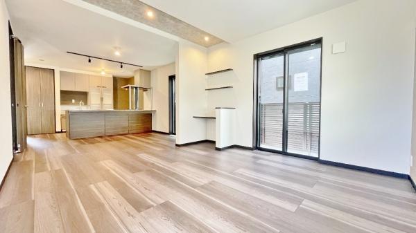 �_�ސ쌧���q�s���J2���ڂ̐V�z��ˌ��Ẵ��r���O