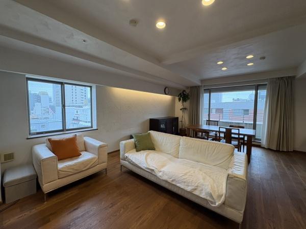 �_�ސ쌧���l�s����Z�g��1���ڂ̒��Ã}���V�����̃��r���O