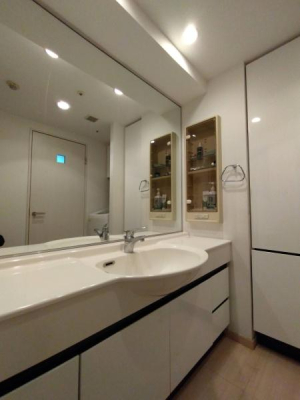 �_�ސ쌧���l�s����Z�g��1���ڂ̒��Ã}���V�����̐��ʑ�E���ʏ�