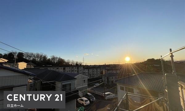 �_�ސ쌧���l�s���V�����̐V�z��ˌ��Ă̏Z�˂���̒��]�ʐ^