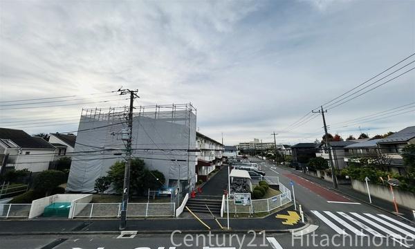 �_�ސ쌧���l�s�t��j��2���ڂ̐V�z��ˌ��Ă̏Z�˂���̒��]�ʐ^