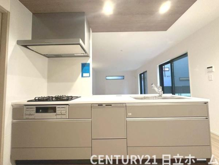 �_�ސ쌧���s�����捂��2���ڂ̐V�z��ˌ��ẴL�b�`��