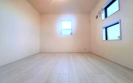 �_�ސ쌧���l�s�����Z�Y��3���ڂ̐V�z��ˌ��Ă̗m��