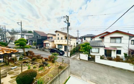 �_�ސ쌧���l�s�s�}�擌�R�c4���ڂ̐V�z��ˌ��Ă̏Z�˂���̒��]�ʐ^