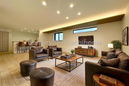 �_�ސ쌧���l�s�s�}�擌�R�c4���ڂ̐V�z��ˌ��Ẵ��r���O