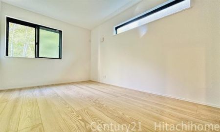 �_�ސ쌧���s���Ë�k���̐V�z��ˌ��Ă̎q������