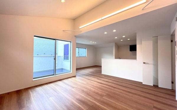 �_�ސ쌧���l�s�h��ѓ����̐V�z��ˌ��Ẵ��r���O