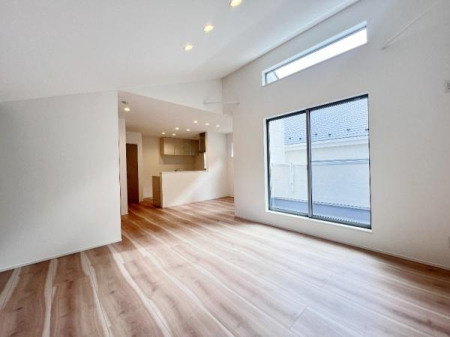 �_�ސ쌧���l�s�h��ѓ����̐V�z��ˌ��Ẵ��r���O