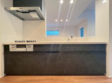 �_�ސ쌧���l�s�h��ѓ����̐V�z��ˌ��ẴL�b�`��