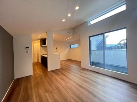 �_�ސ쌧���l�s�h��ѓ����̐V�z��ˌ��Ẵ��r���O