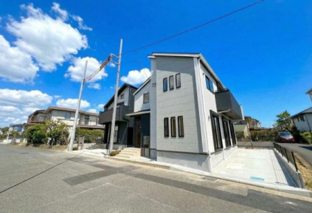 �_�ސ쌧������s�����u2���ڂ̐V�z��ˌ��Ă̑O�ʓ��H�܂ތ��n�ʐ^