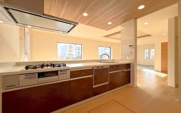 �_�ސ쌧������s�����u2���ڂ̐V�z��ˌ��Ă̂��̑����n