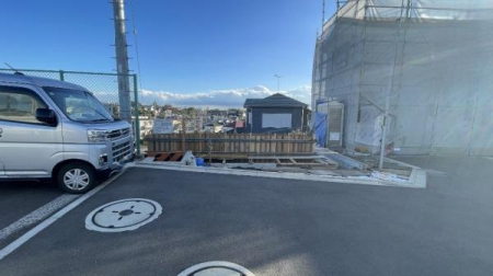 �_�ސ쌧���l�s���J�扺���J2���ڂ̐V�z��ˌ��Ă̑O�ʓ��H�܂ތ��n�ʐ^