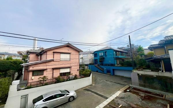 �_�ސ쌧���s���Ë抁�P�J3���ڂ̐V�z��ˌ��Ă̏Z�˂���̒��]�ʐ^