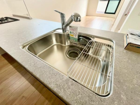 �_�ސ쌧���s���Ë抁�P�J3���ڂ̐V�z��ˌ��ẴL�b�`��